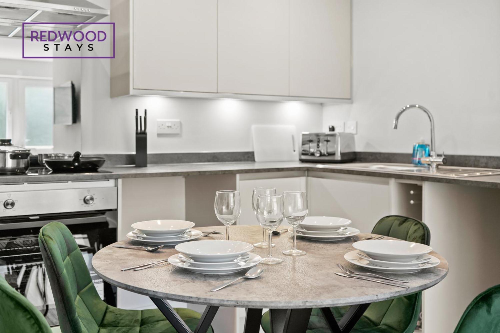 Quality 1 Bed 1 Bath Apartments For Contractors By Redwood Stays Farnborough  Zewnętrze zdjęcie